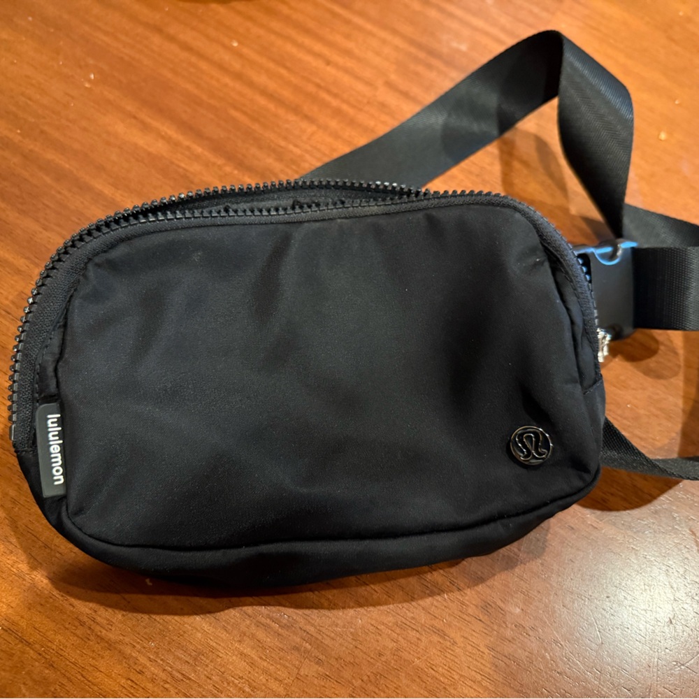 lululemon athletica Black Belt Bag
